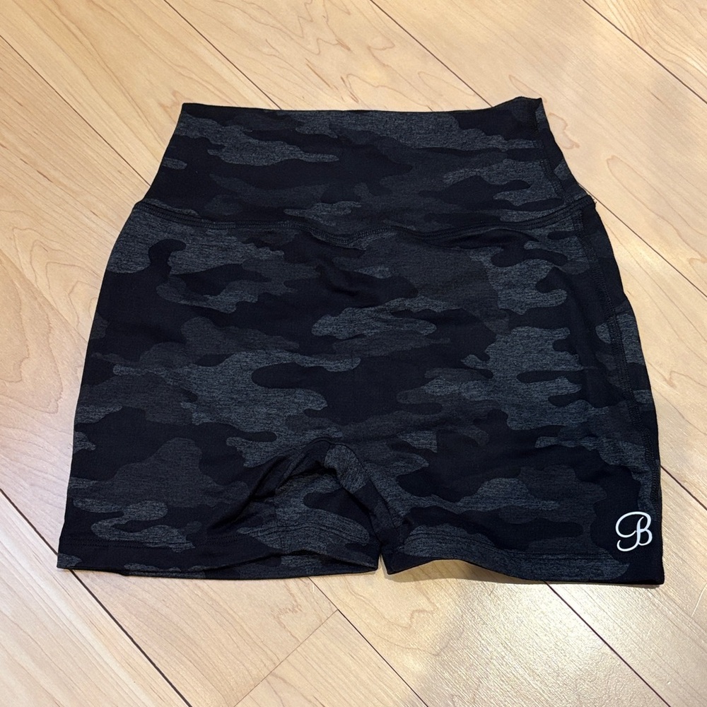 Bombshell Sportswear Black & Charcoal Camo High-Waist Bike Shorts